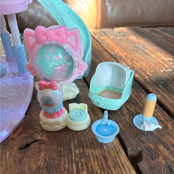 Wishcat Magic Cat Tower Playset - Picture 4 of 16